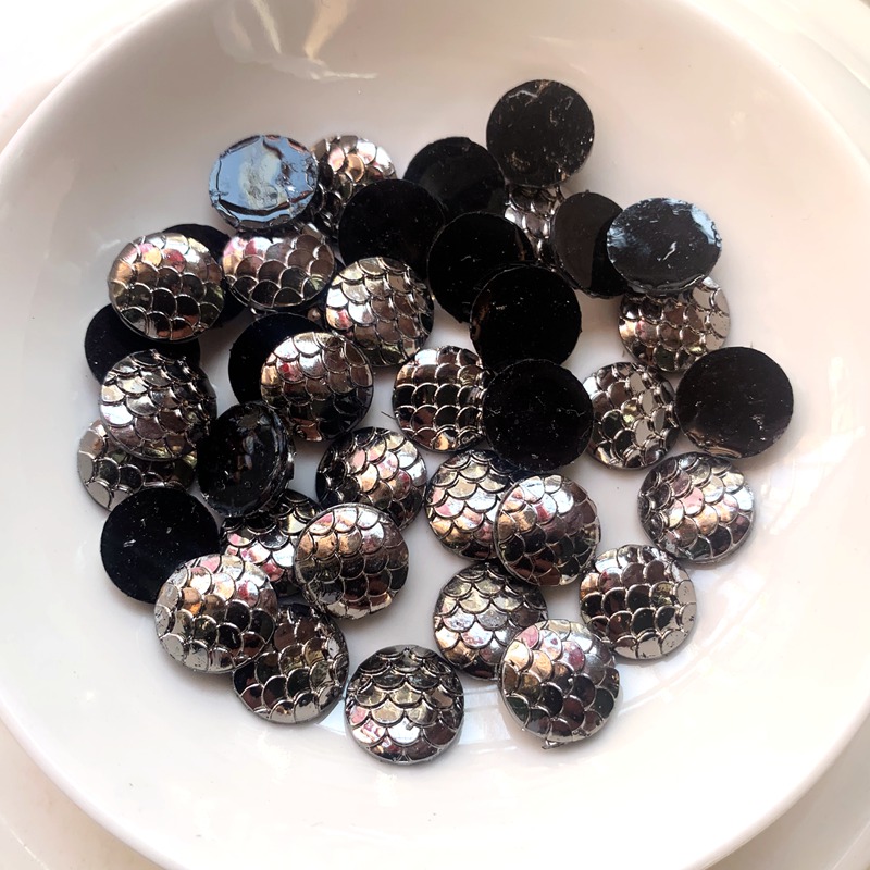 80PCS 12mm 블랙 메탈 색상 인어 물고기 비늘  - Embellishment Glue Craft 리뷰 및 가격