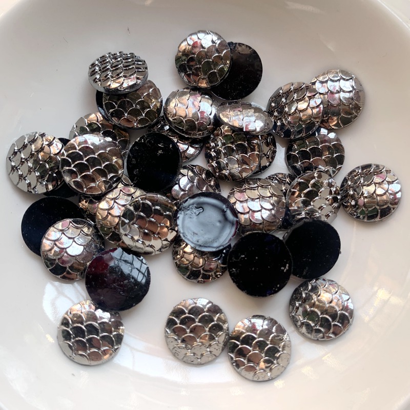 80PCS 12mm 블랙 메탈 색상 인어 물고기 비늘  - Embellishment Glue Craft 리뷰 및 가격